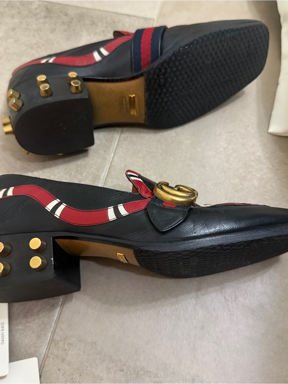 Gucci Loafers - Picture 6 of 8